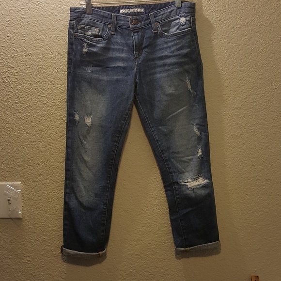 Joe's Jeans Denim - Ankle cropped distressed Joe's jeans size 6